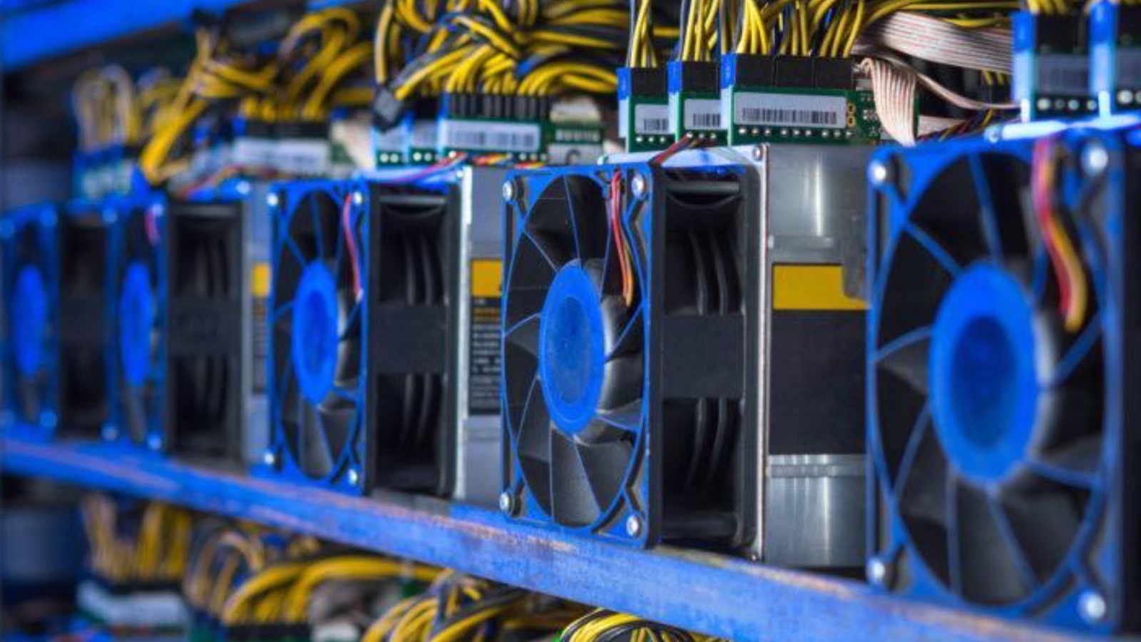 Bitcoin Miner Core Scientific Strikes $100M Stock Deal After Dumping BTC
